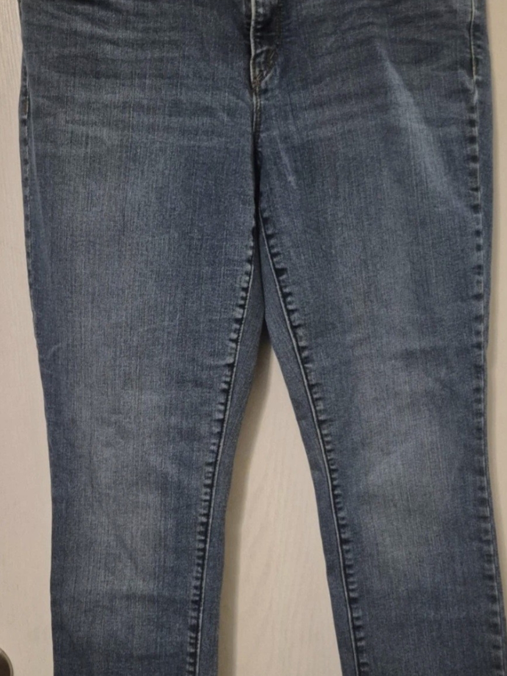SKINNy Women's Skinny Jeans in Medium Blue Wash